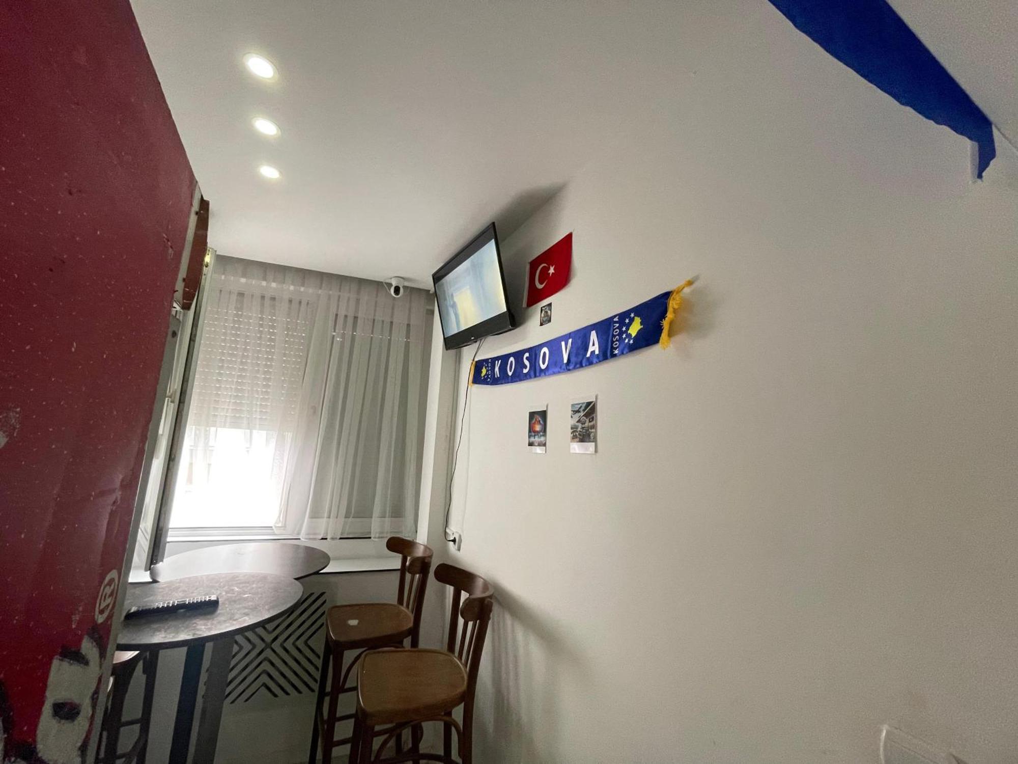 Shesh Hostel Prishtinë Luaran gambar