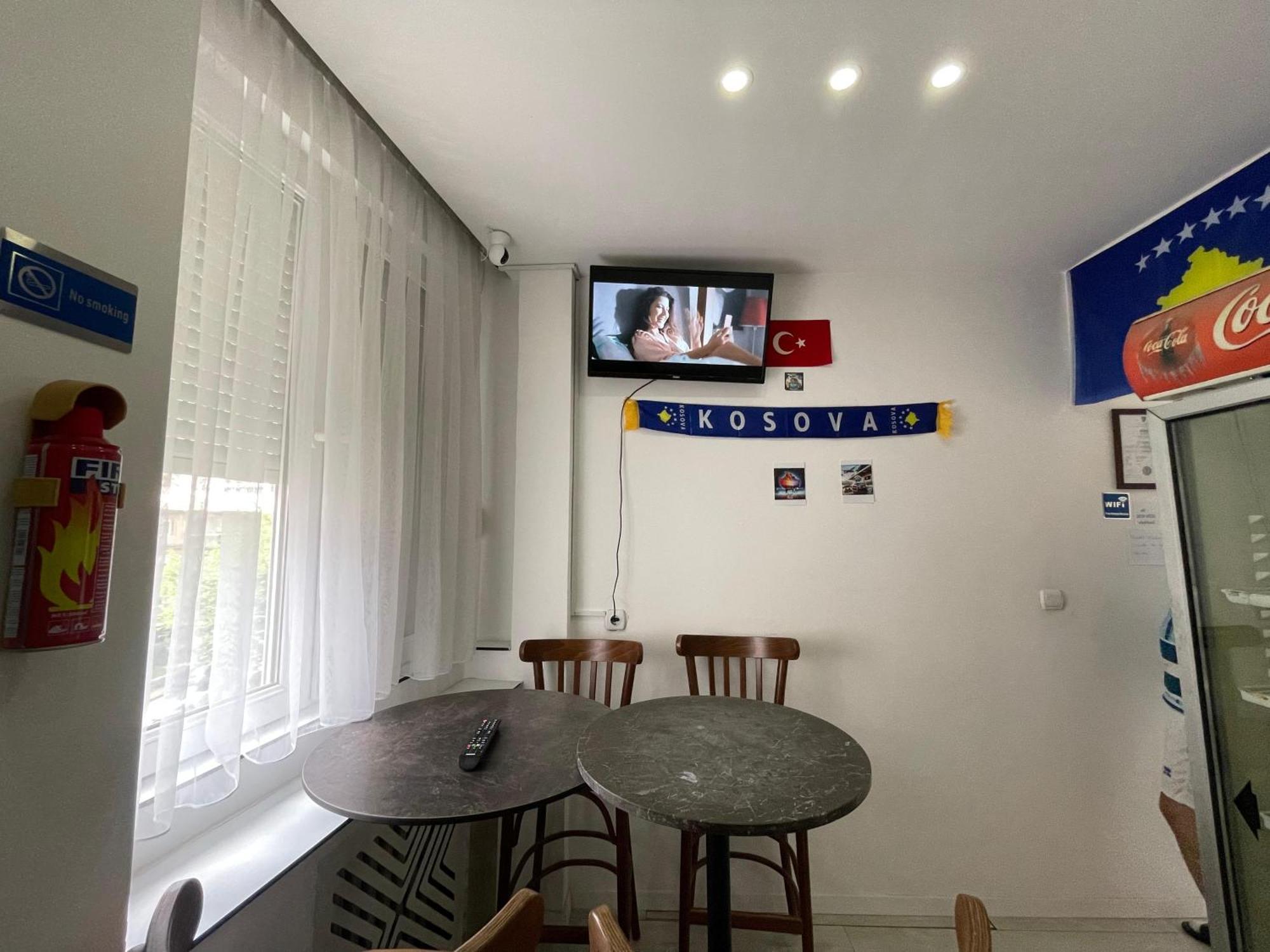 Shesh Hostel Prishtinë Luaran gambar